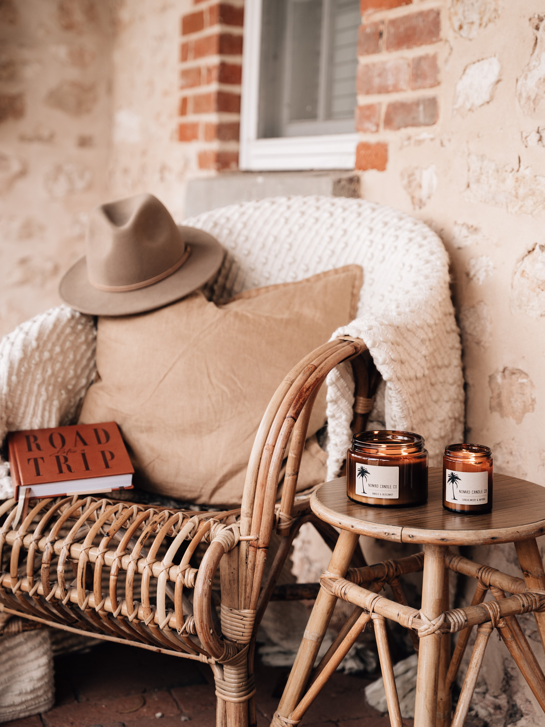 APPLE, JASMINE & LILY | SOY WAX CANDLE