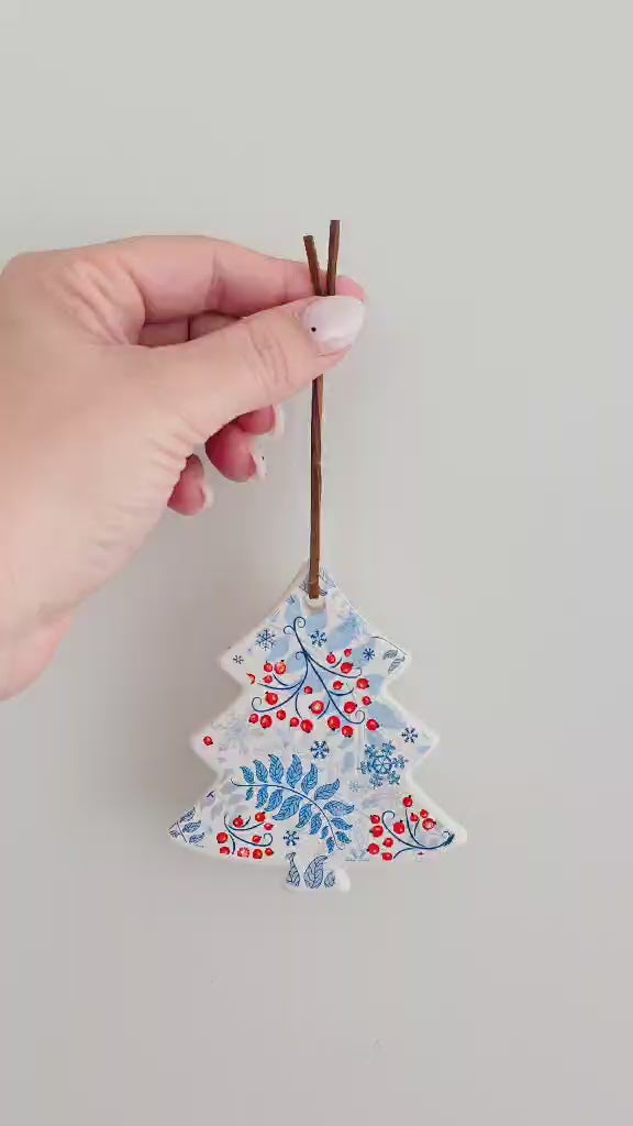 CERAMIC CHRISTMAS TREE ORNAMENT | MERRY CHRISTMAS