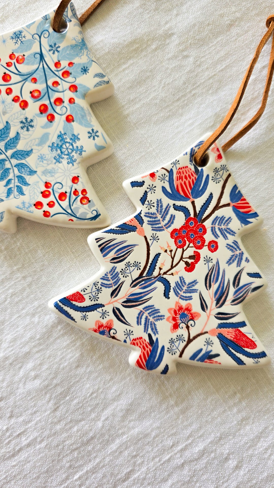 CERAMIC CHRISTMAS TREE ORNAMENT | DREAMS