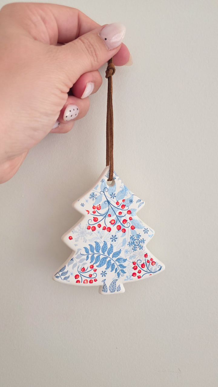 CERAMIC CHRISTMAS TREE ORNAMENT | MERRY CHRISTMAS